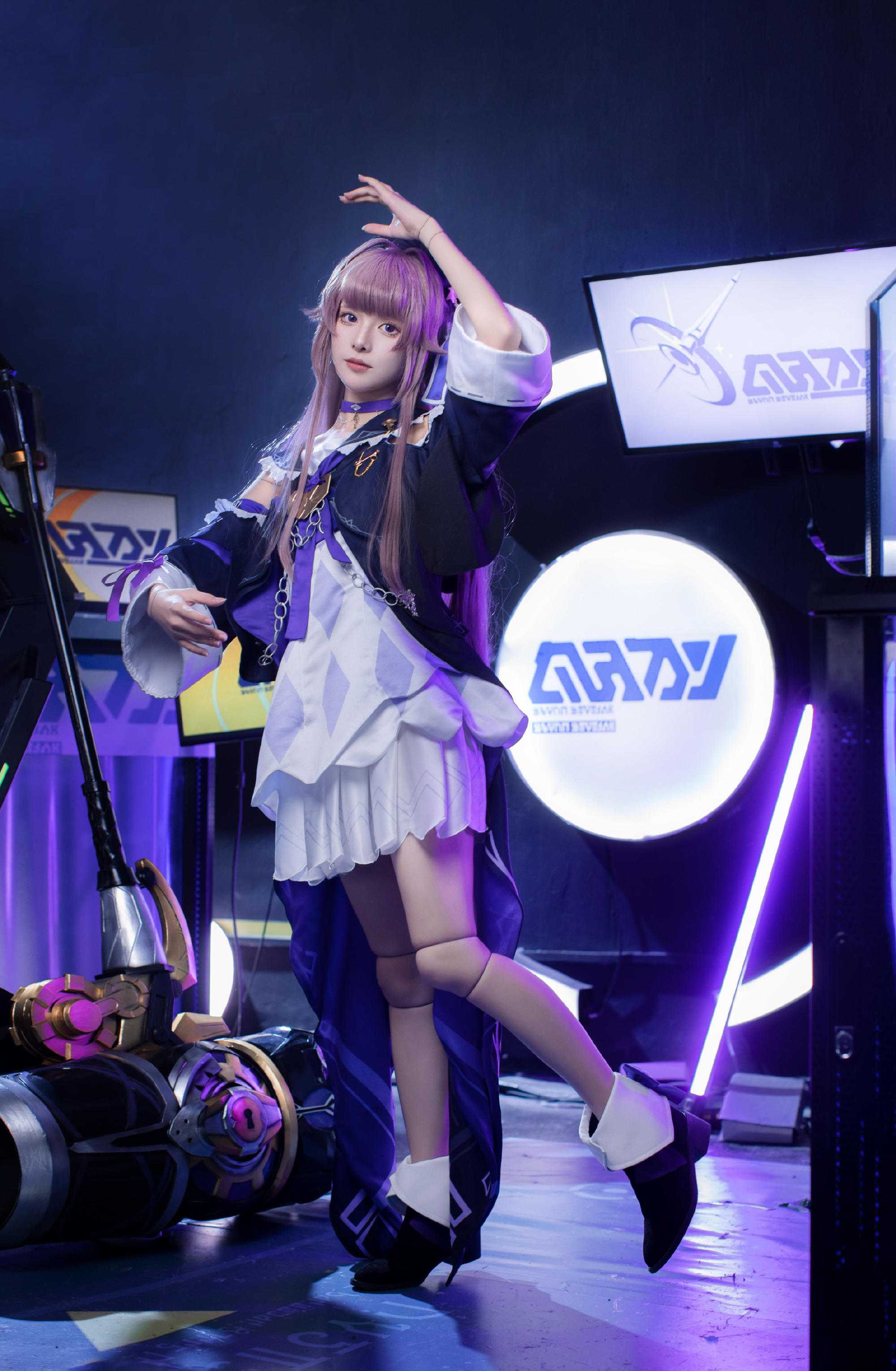 好看当然是好看的，但跟我小时候比，勉强七分相似吧。