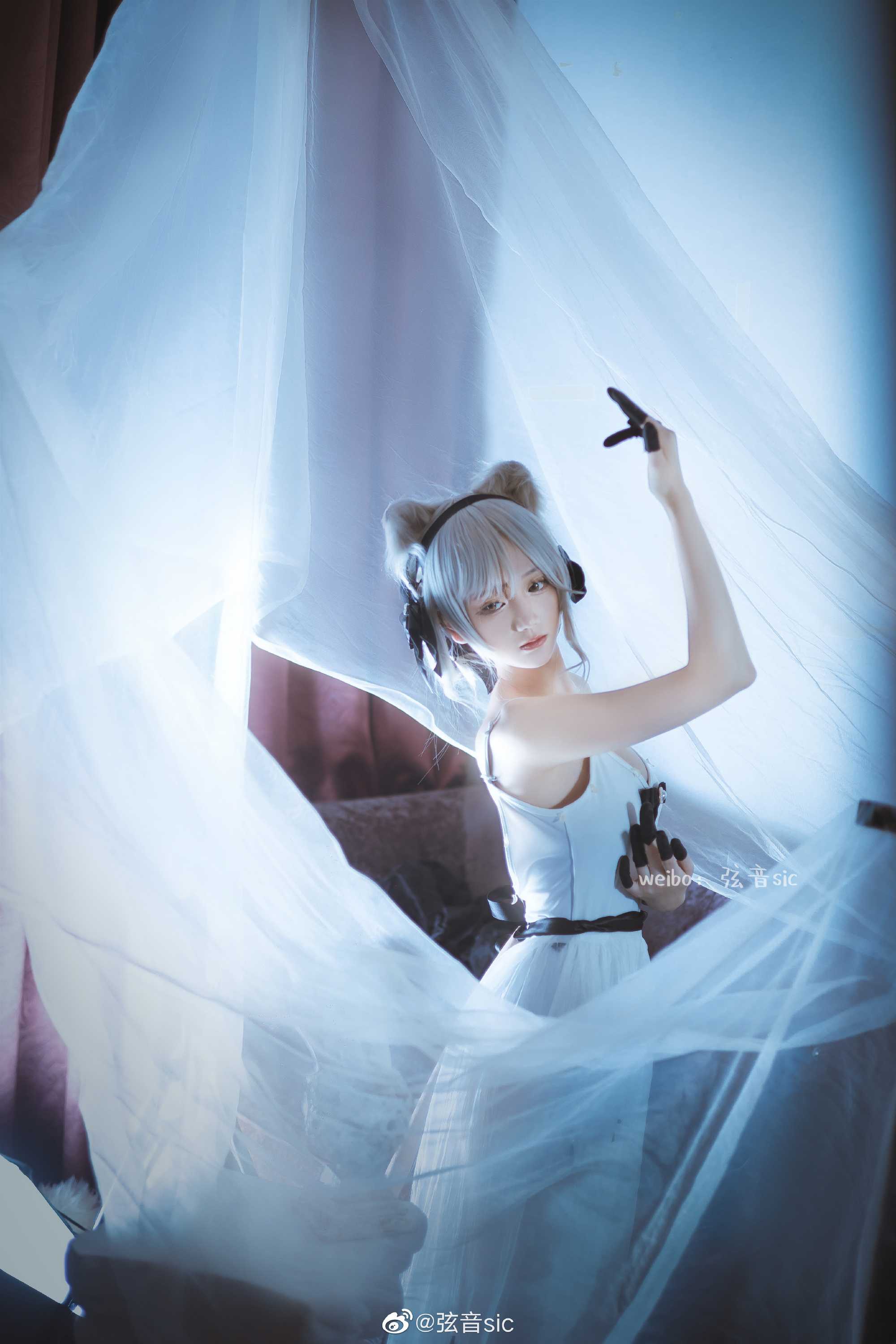 这套芭蕾又是早早做完衣服就开摆了捏 明日方舟 林雨霞