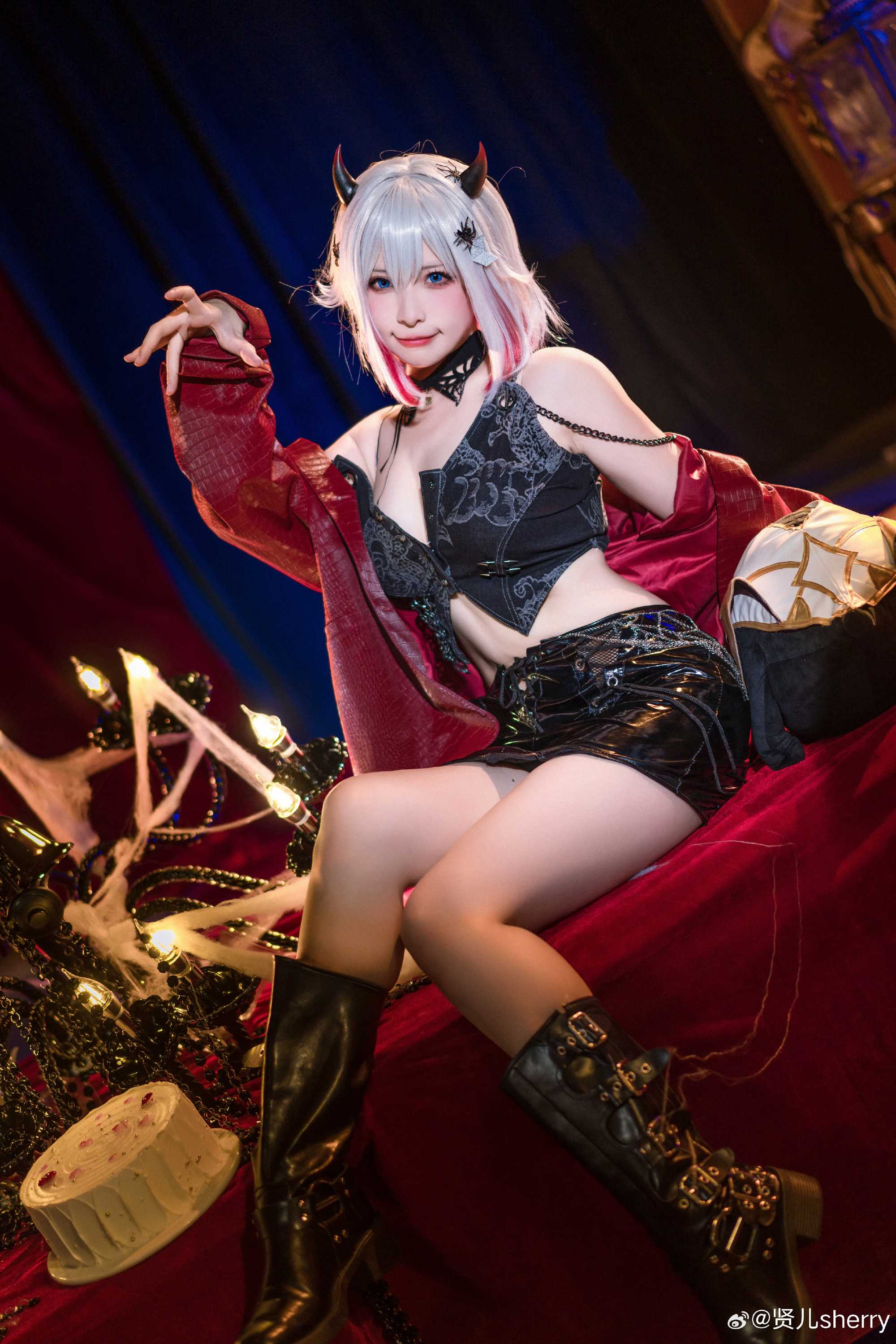 自己尝试了下托帕万圣节的搭配~合不合适呀